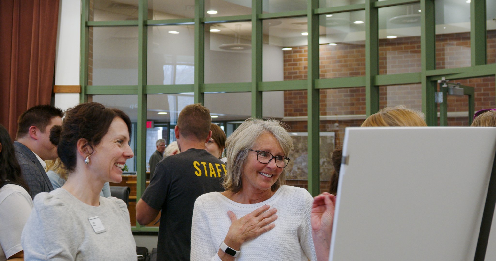 Sequence 01.00_03_42_22.Still021